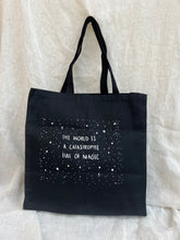 The world is full of magic - Tote Bag