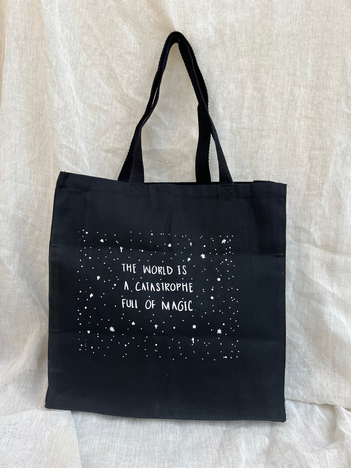 The world is full of magic - Tote Bag