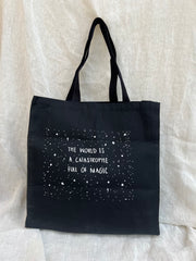The world is full of magic - Tote Bag